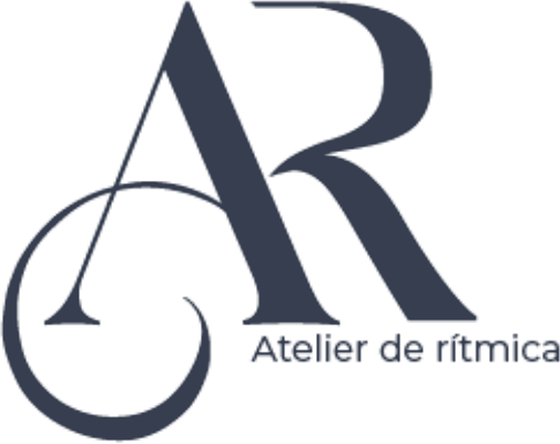 Monograma AR de Atelier de Rítmica en azul marino